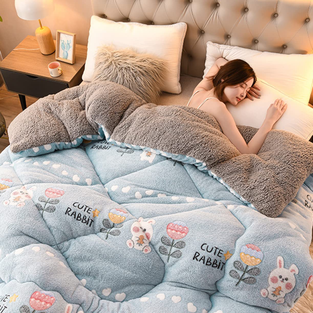 Amazon｜[BKVB] 毛布 ブランケット 掛けふとん ふわふわ 220*240*D は